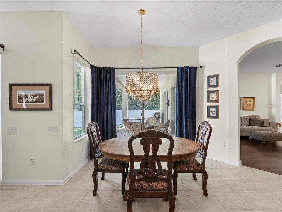 На продажу: $620,000 (4 спален, 3 ванн, 3614 Квадратных фут)