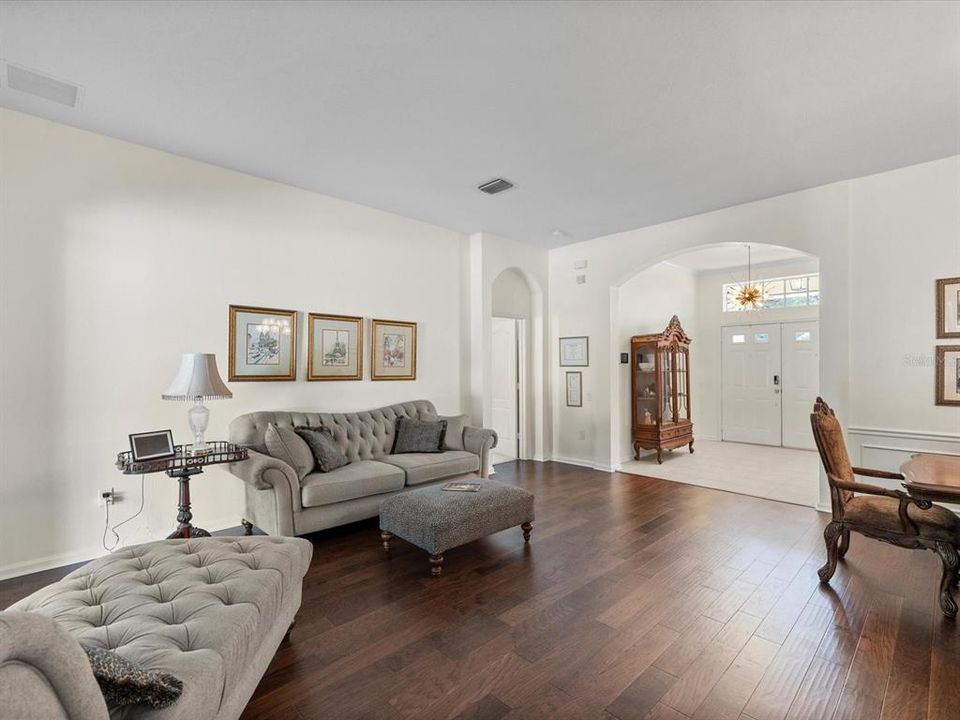 На продажу: $620,000 (4 спален, 3 ванн, 3614 Квадратных фут)