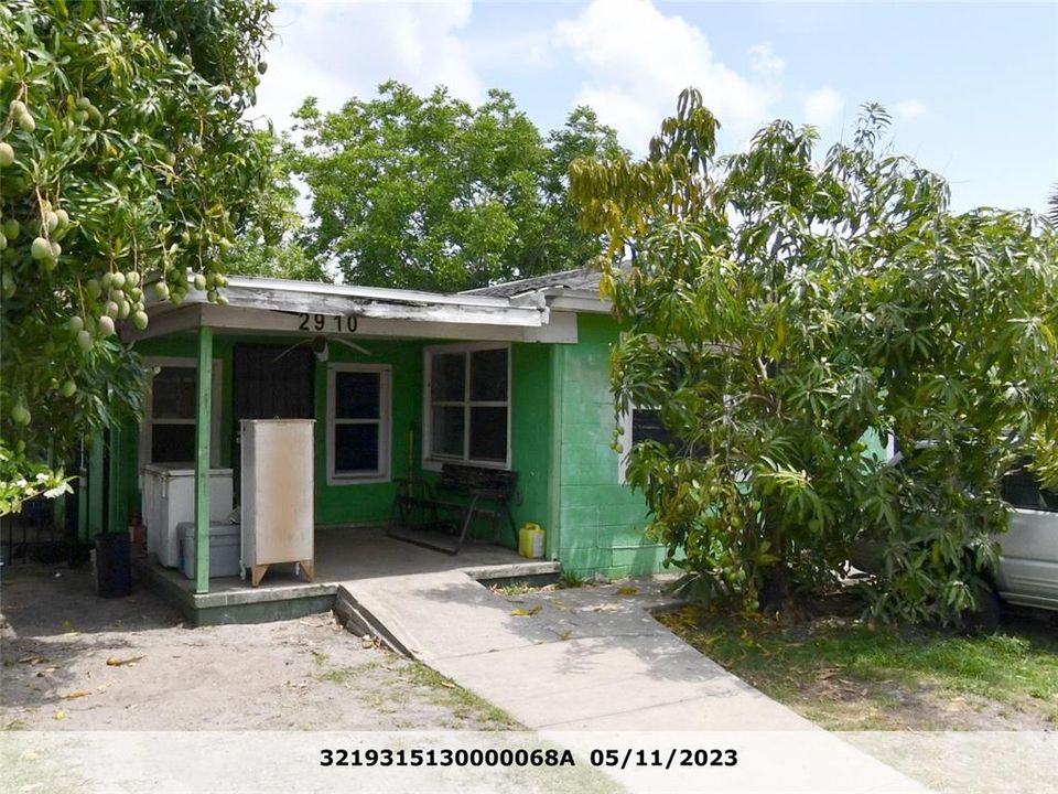 Vendido Recientemente: $60,000 (4 camas, 2 baños, 1766 Pies cuadrados)