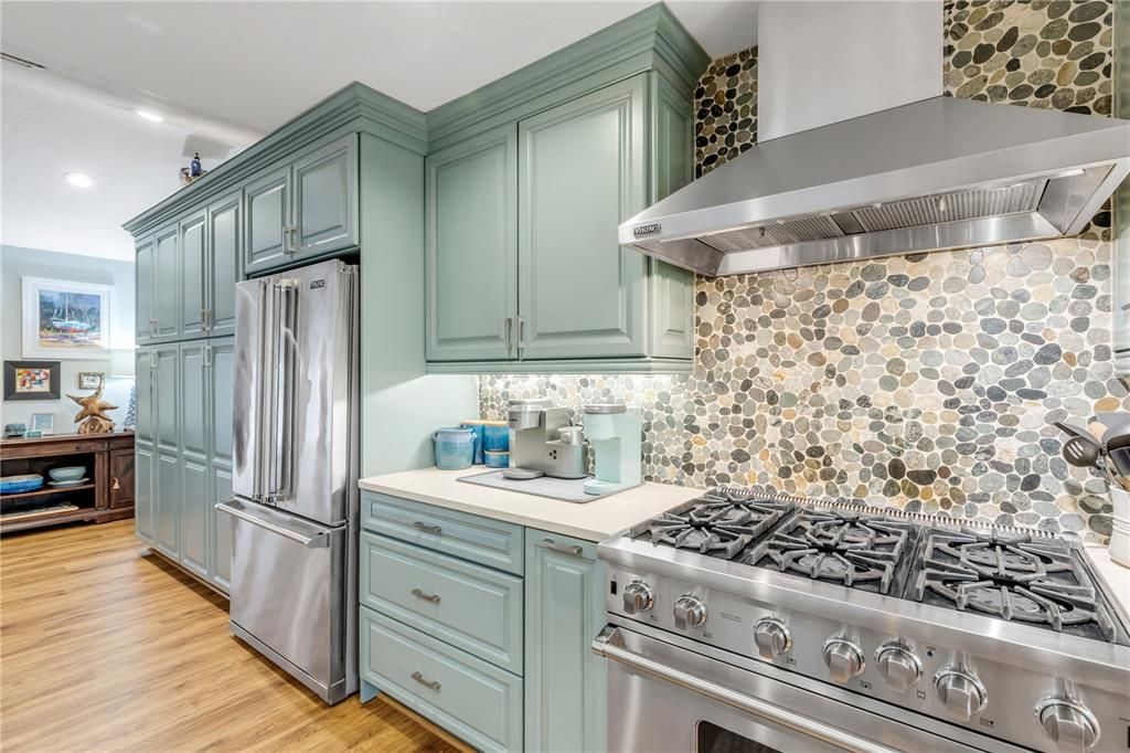 待售: $2,449,000 (3 贝兹, 2 浴室, 3374 平方英尺)