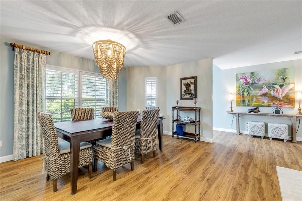 待售: $2,449,000 (3 贝兹, 2 浴室, 3374 平方英尺)