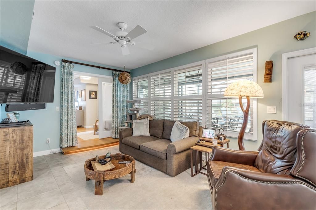 待售: $2,449,000 (3 贝兹, 2 浴室, 3374 平方英尺)