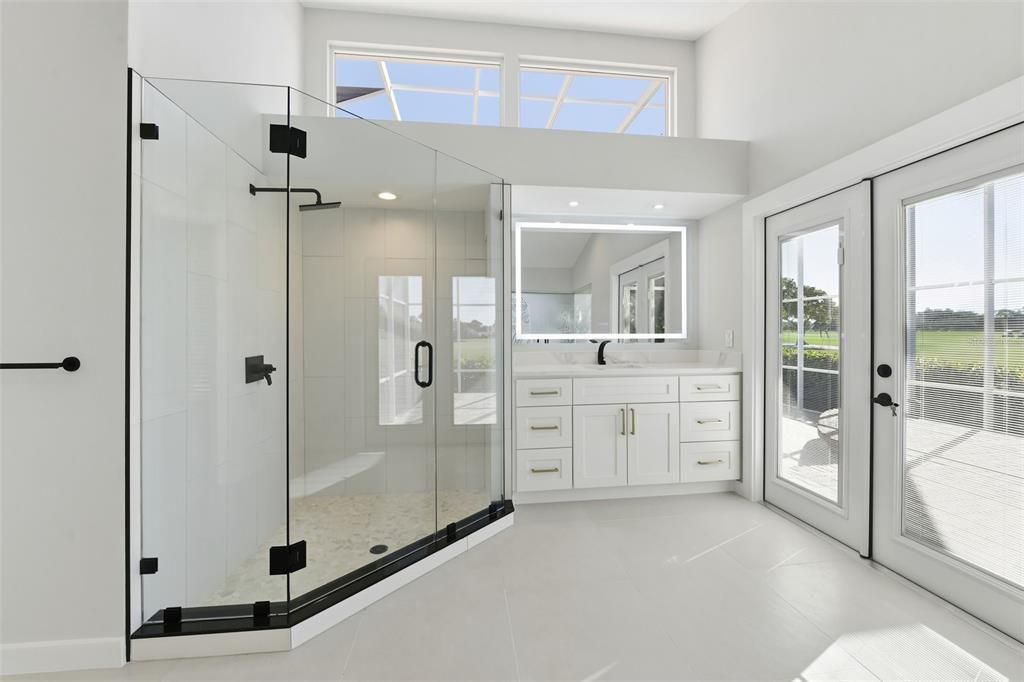 For Sale: $1,697,000 (3 beds, 3 baths, 4242 Square Feet)