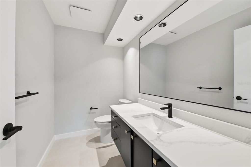 For Sale: $1,697,000 (3 beds, 3 baths, 4242 Square Feet)