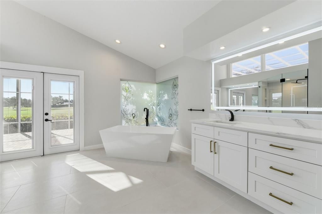 For Sale: $1,697,000 (3 beds, 3 baths, 4242 Square Feet)