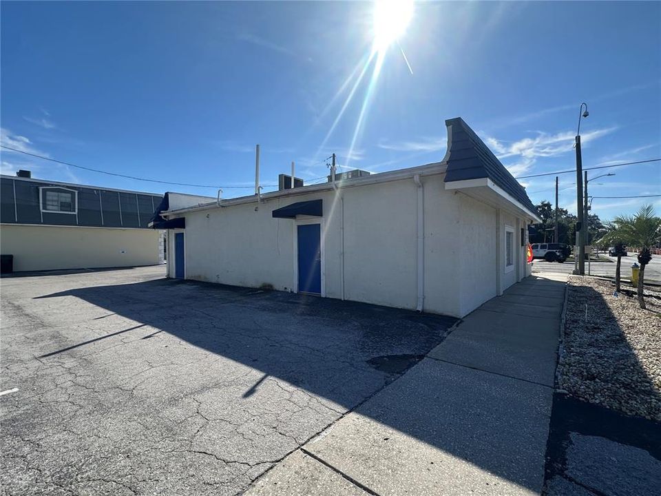 На продажу: $2,150,000 (0 спален, 0 ванн, 5656 Квадратных фут)