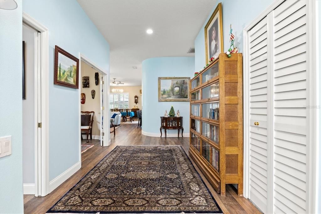 На продажу: $490,000 (2 спален, 2 ванн, 1917 Квадратных фут)