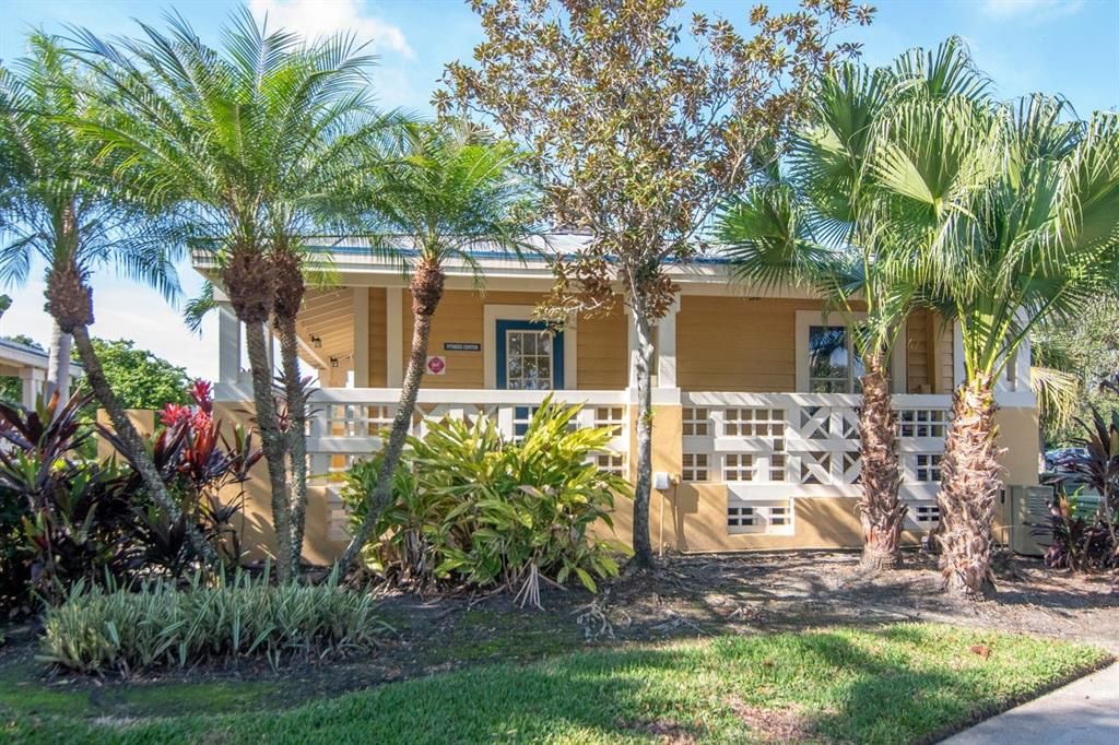 For Sale: $185,000 (2 beds, 2 baths, 935 Square Feet)