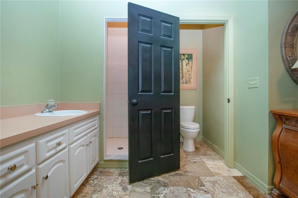 En Venta: $599,000 (3 camas, 3 baños, 2963 Pies cuadrados)