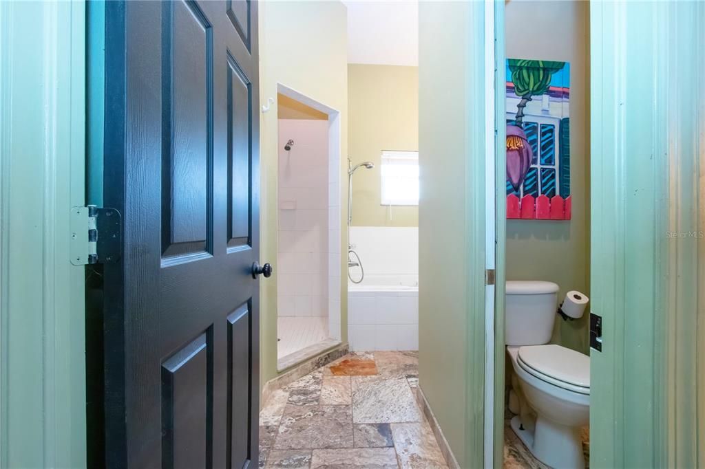 En Venta: $599,000 (3 camas, 3 baños, 2963 Pies cuadrados)