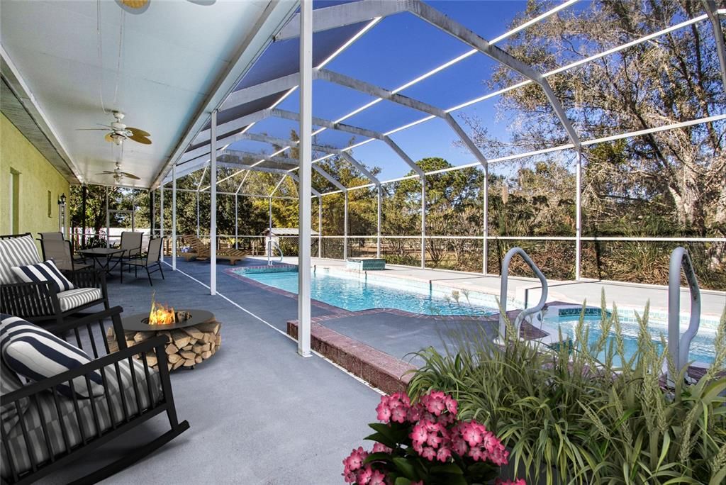 En Venta: $599,000 (3 camas, 3 baños, 2963 Pies cuadrados)