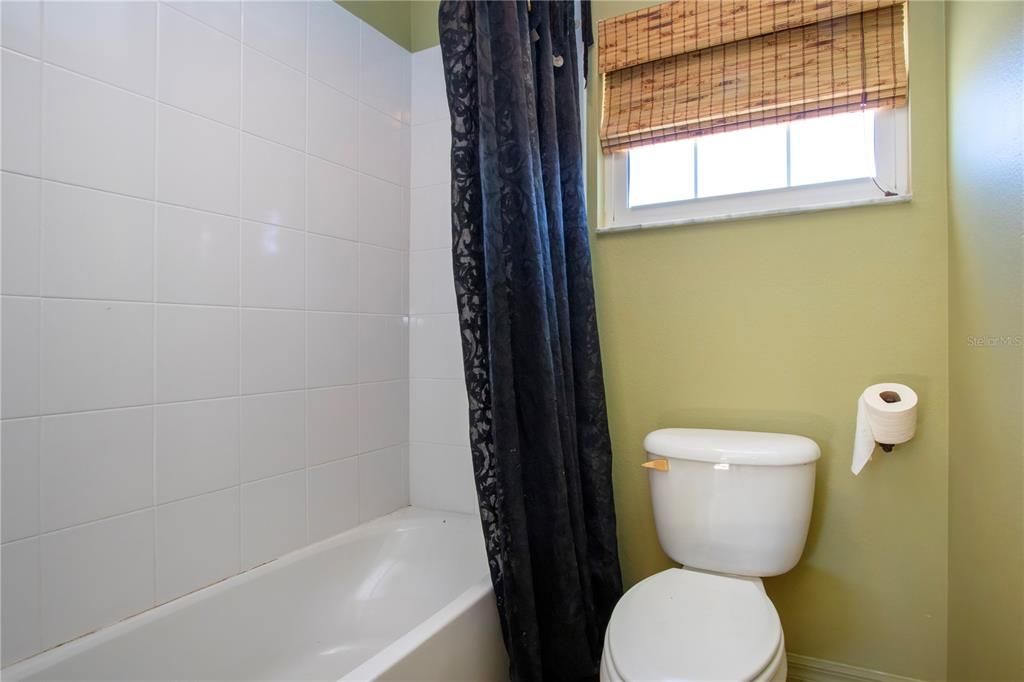 En Venta: $599,000 (3 camas, 3 baños, 2963 Pies cuadrados)