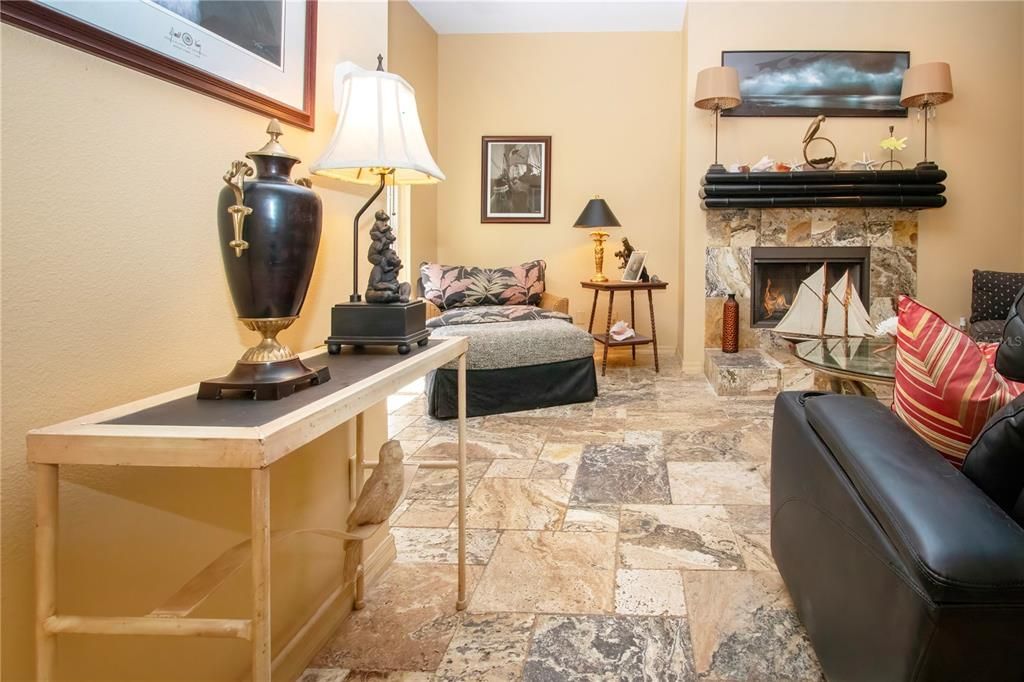 En Venta: $599,000 (3 camas, 3 baños, 2963 Pies cuadrados)