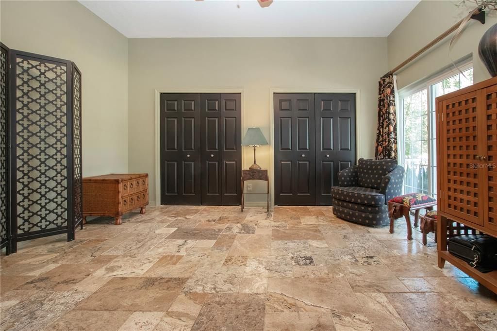 En Venta: $599,000 (3 camas, 3 baños, 2963 Pies cuadrados)