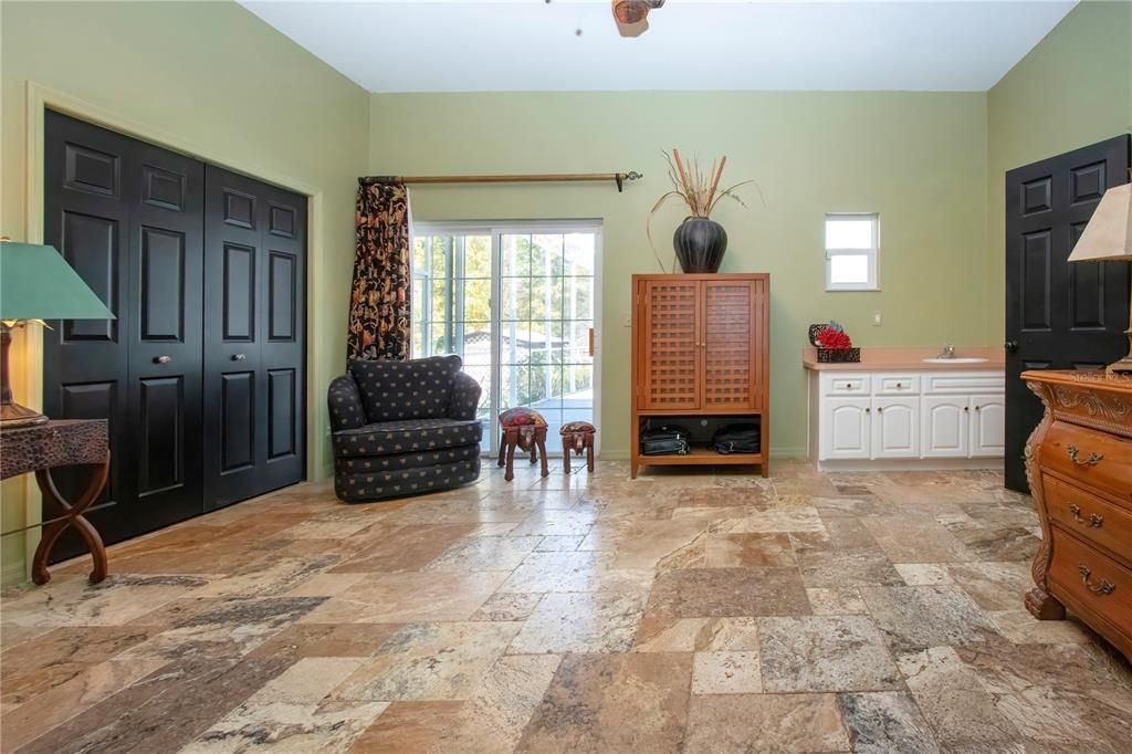 En Venta: $599,000 (3 camas, 3 baños, 2963 Pies cuadrados)