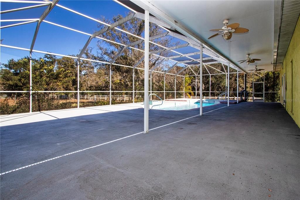 En Venta: $599,000 (3 camas, 3 baños, 2963 Pies cuadrados)