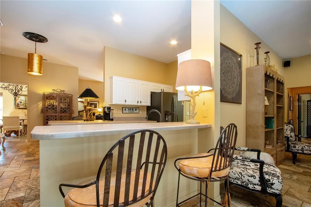 En Venta: $599,000 (3 camas, 3 baños, 2963 Pies cuadrados)