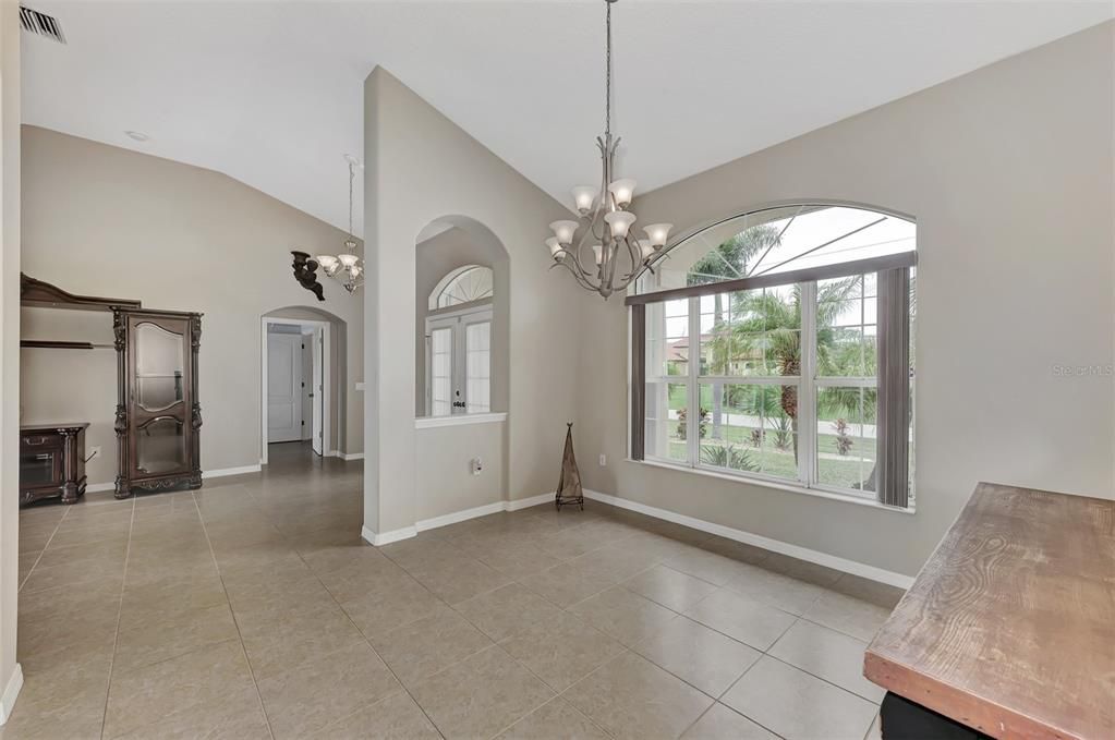 На продажу: $419,000 (3 спален, 2 ванн, 2047 Квадратных фут)