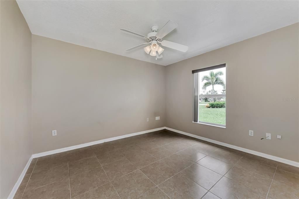 На продажу: $419,000 (3 спален, 2 ванн, 2047 Квадратных фут)