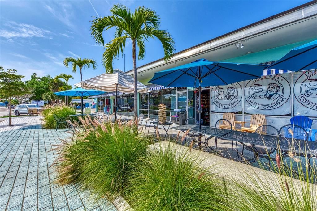 На продажу: $419,000 (3 спален, 2 ванн, 2047 Квадратных фут)