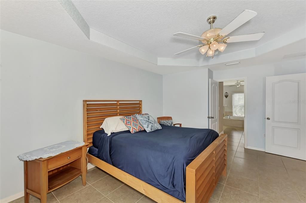 На продажу: $419,000 (3 спален, 2 ванн, 2047 Квадратных фут)