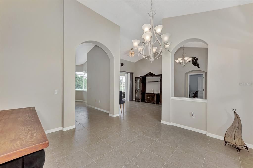 На продажу: $419,000 (3 спален, 2 ванн, 2047 Квадратных фут)