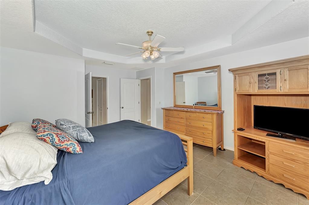 На продажу: $419,000 (3 спален, 2 ванн, 2047 Квадратных фут)