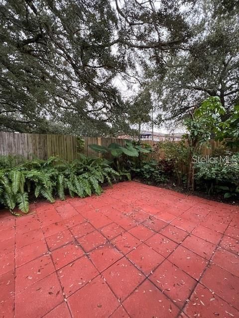 For Rent: $1,900 (2 beds, 2 baths, 1182 Square Feet)