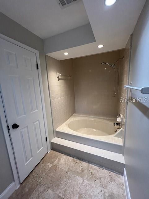 For Rent: $1,900 (2 beds, 2 baths, 1182 Square Feet)