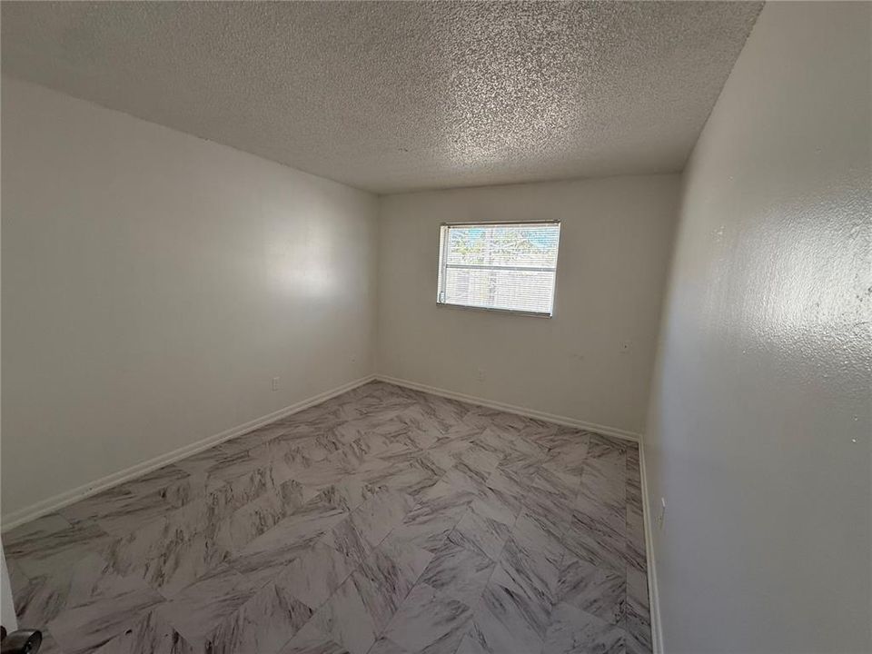 出租: $1,320 (2 贝兹, 1 浴室, 740 平方英尺)