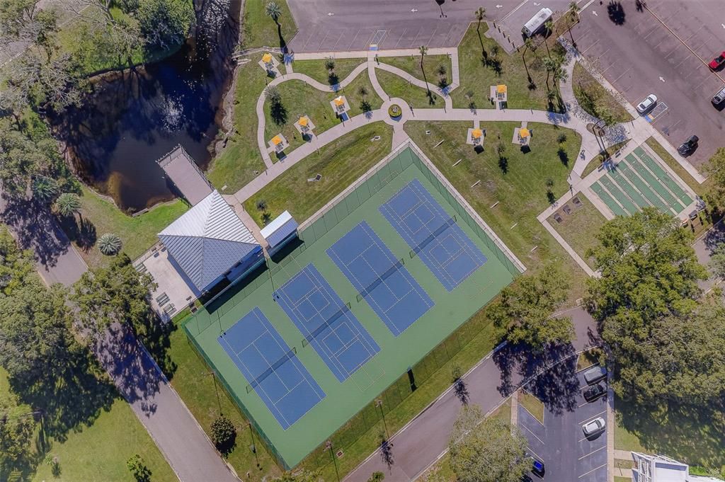 На продажу: $115,000 (1 спален, 1 ванн, 800 Квадратных фут)