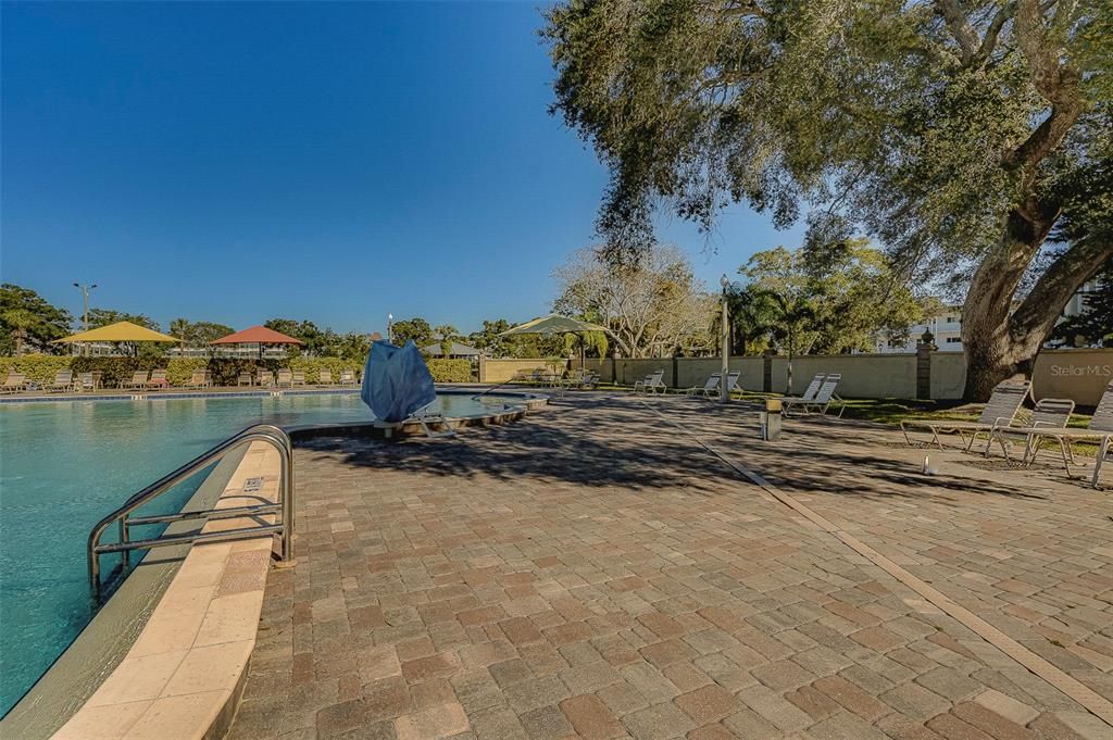 На продажу: $115,000 (1 спален, 1 ванн, 800 Квадратных фут)