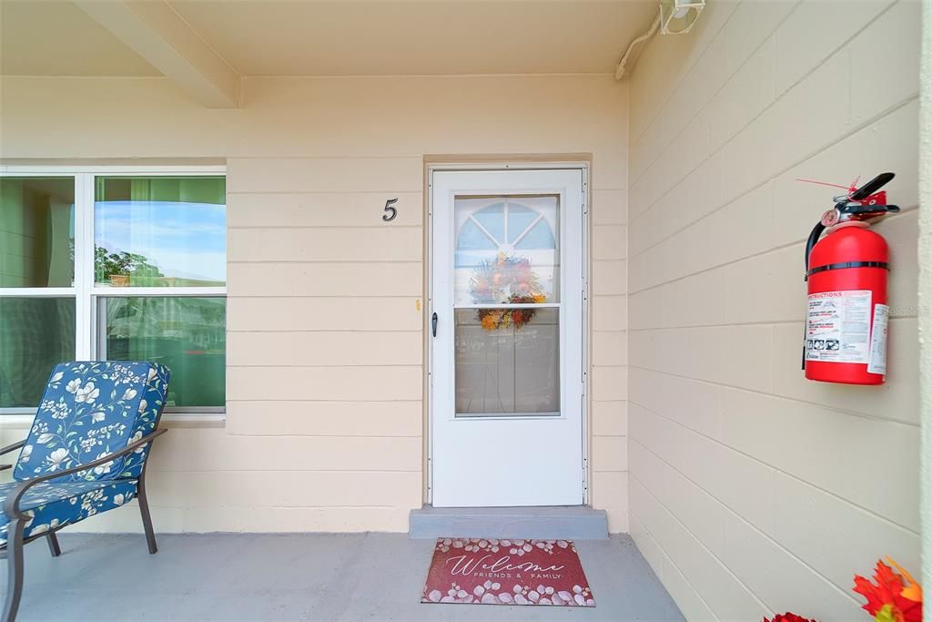 На продажу: $115,000 (1 спален, 1 ванн, 800 Квадратных фут)