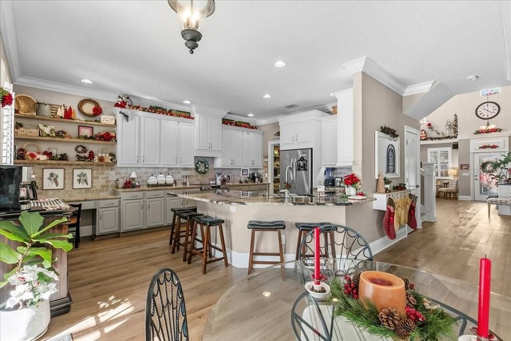 待售: $675,000 (4 贝兹, 3 浴室, 3270 平方英尺)