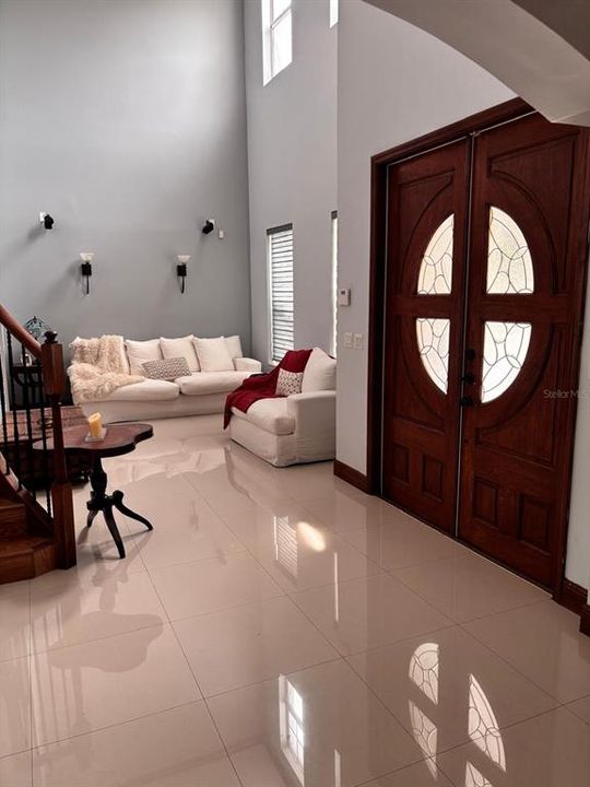 For Rent: $4,999 (5 beds, 3 baths, 2598 Square Feet)