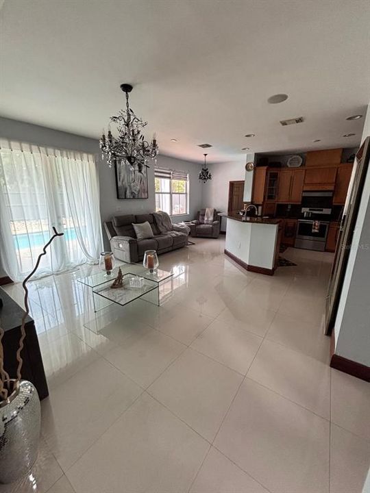 For Rent: $4,999 (5 beds, 3 baths, 2598 Square Feet)