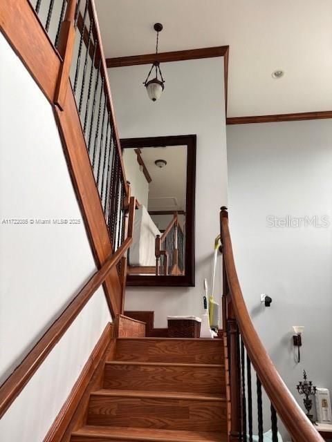 For Rent: $4,999 (5 beds, 3 baths, 2598 Square Feet)