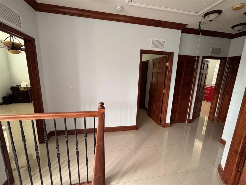 For Rent: $4,999 (5 beds, 3 baths, 2598 Square Feet)