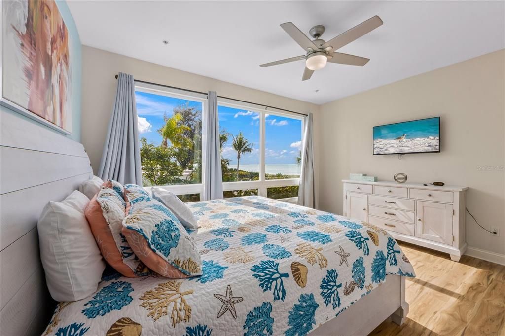 For Sale: $2,395,000 (2 beds, 2 baths, 1398 Square Feet)