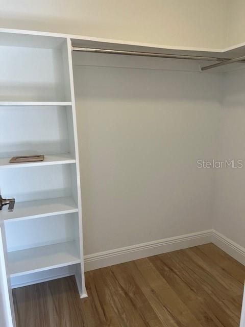 For Sale: $299,000 (2 beds, 2 baths, 1078 Square Feet)