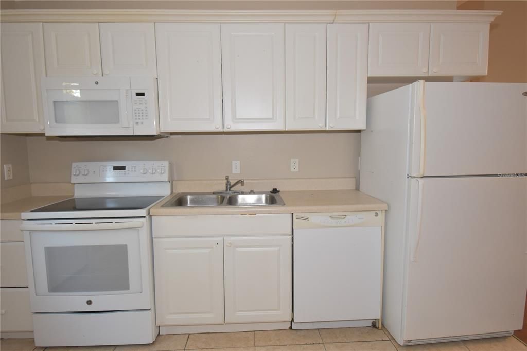 В аренду: $1,499 (2 спален, 1 ванн, 1680 Квадратных фут)