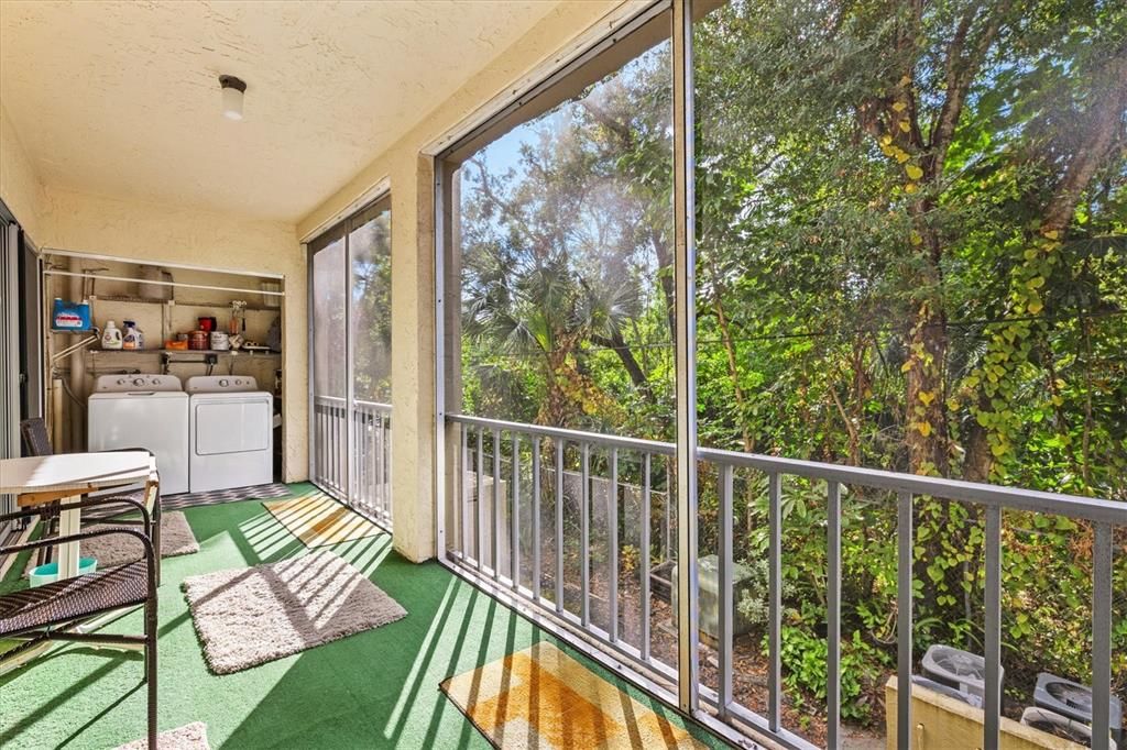 На продажу: $135,900 (2 спален, 2 ванн, 1144 Квадратных фут)