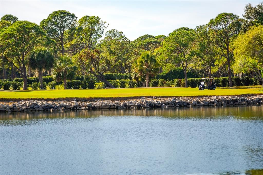 待售: $135,000 (2 贝兹, 2 浴室, 1050 平方英尺)