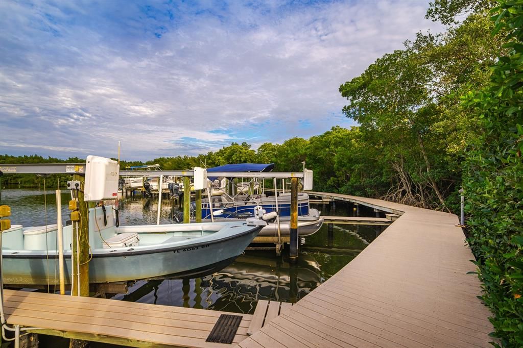 待售: $135,000 (2 贝兹, 2 浴室, 1050 平方英尺)