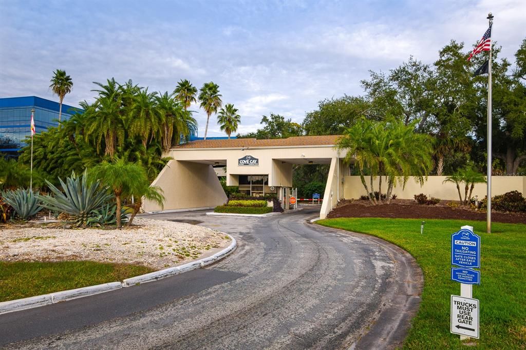 待售: $135,000 (2 贝兹, 2 浴室, 1050 平方英尺)