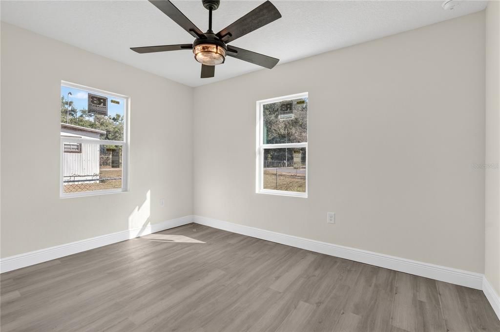 待售: $299,000 (5 贝兹, 2 浴室, 1776 平方英尺)