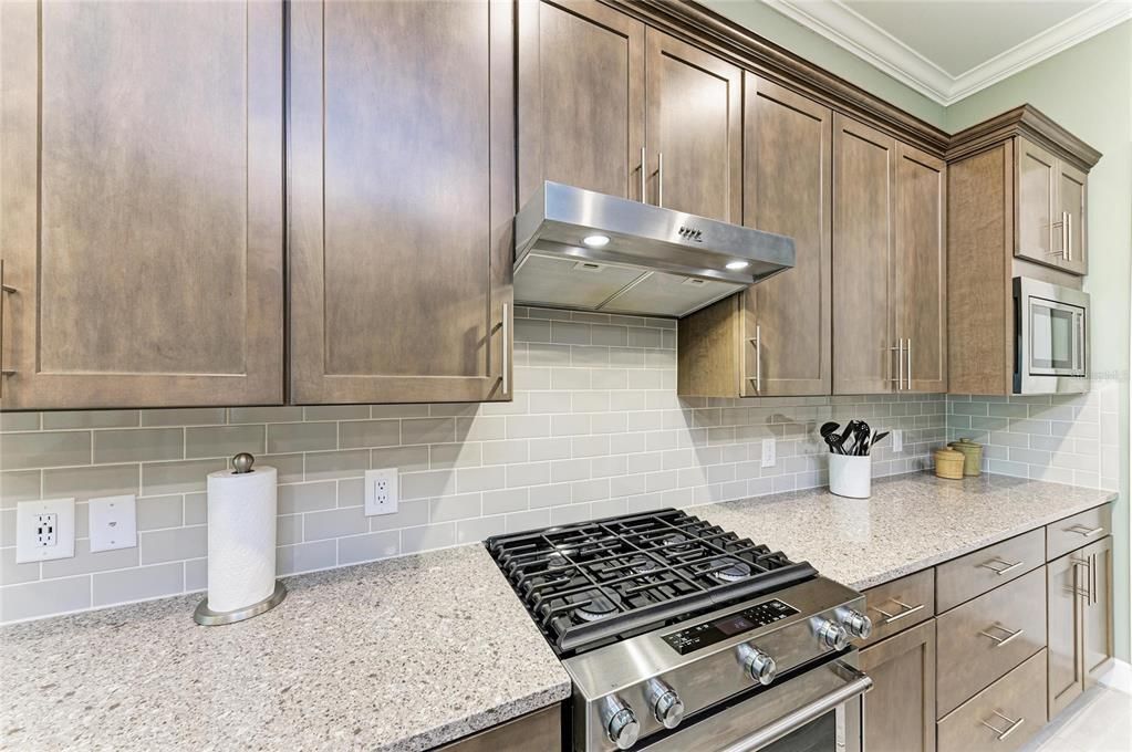 En Venta: $679,900 (2 camas, 2 baños, 2114 Pies cuadrados)