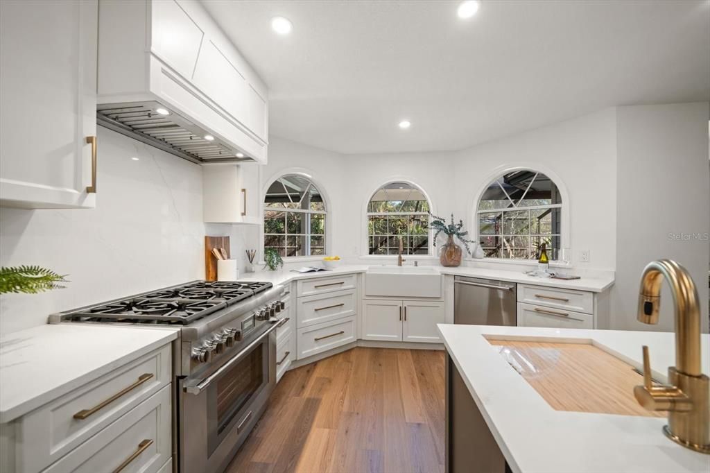 For Sale: $2,100,000 (4 beds, 3 baths, 3634 Square Feet)