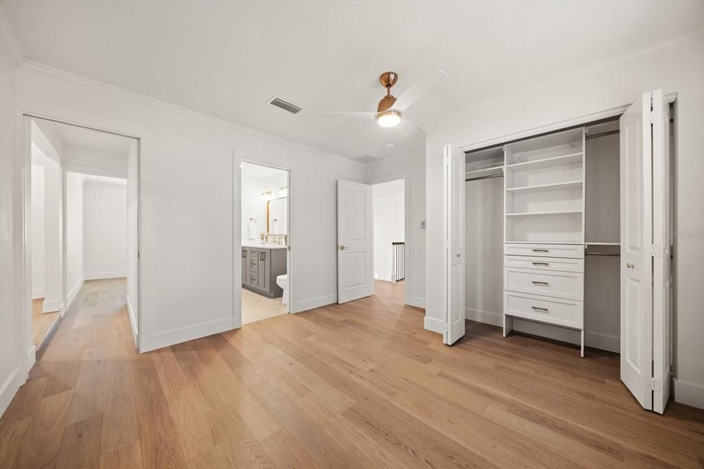 For Sale: $2,100,000 (4 beds, 3 baths, 3634 Square Feet)