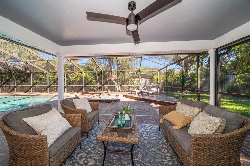 For Sale: $2,100,000 (4 beds, 3 baths, 3634 Square Feet)